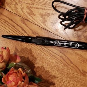 Croc graduated hybrid wand curling iron❤